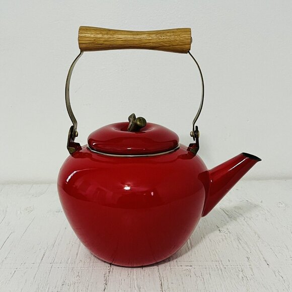Kitchen Concepts Kettle Apple Shaped Brass Handle Bright Red Enamel - Picture 3 of 8